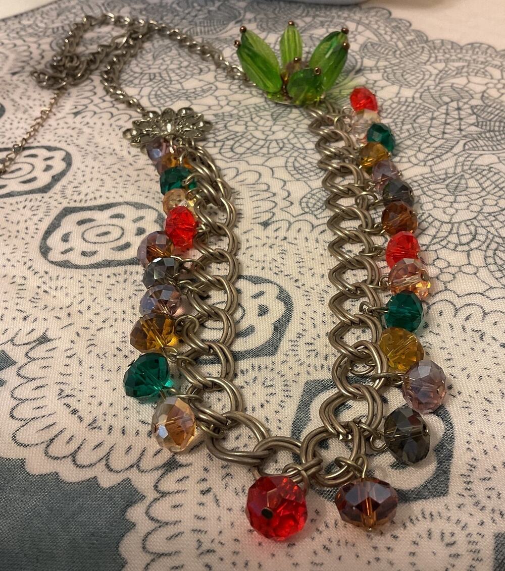 Vintage Erica Lyons Glass And Acrylic Lobster Clasp Flower Necklace 30”